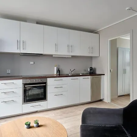 Apartman Sentrumsnaer Og Romslig 4-roms Bergen