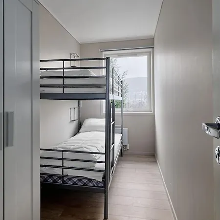 Sentrumsnaer Og Romslig 4-roms برغن